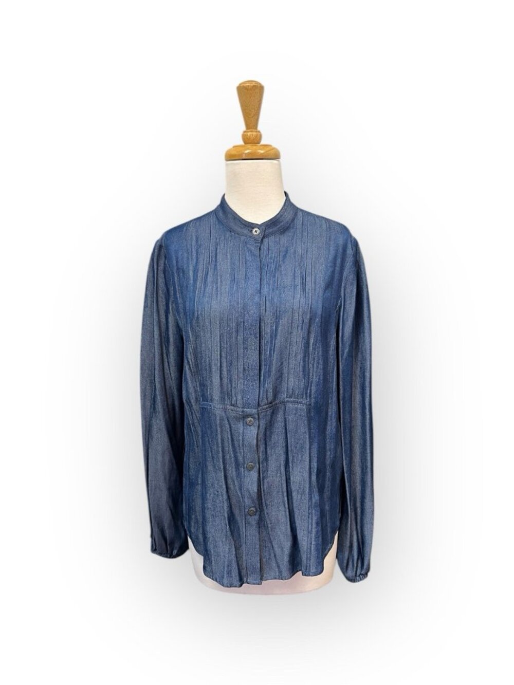 Carlisle Collection Blue Chambray Pintuck Top Size 10 Blouse